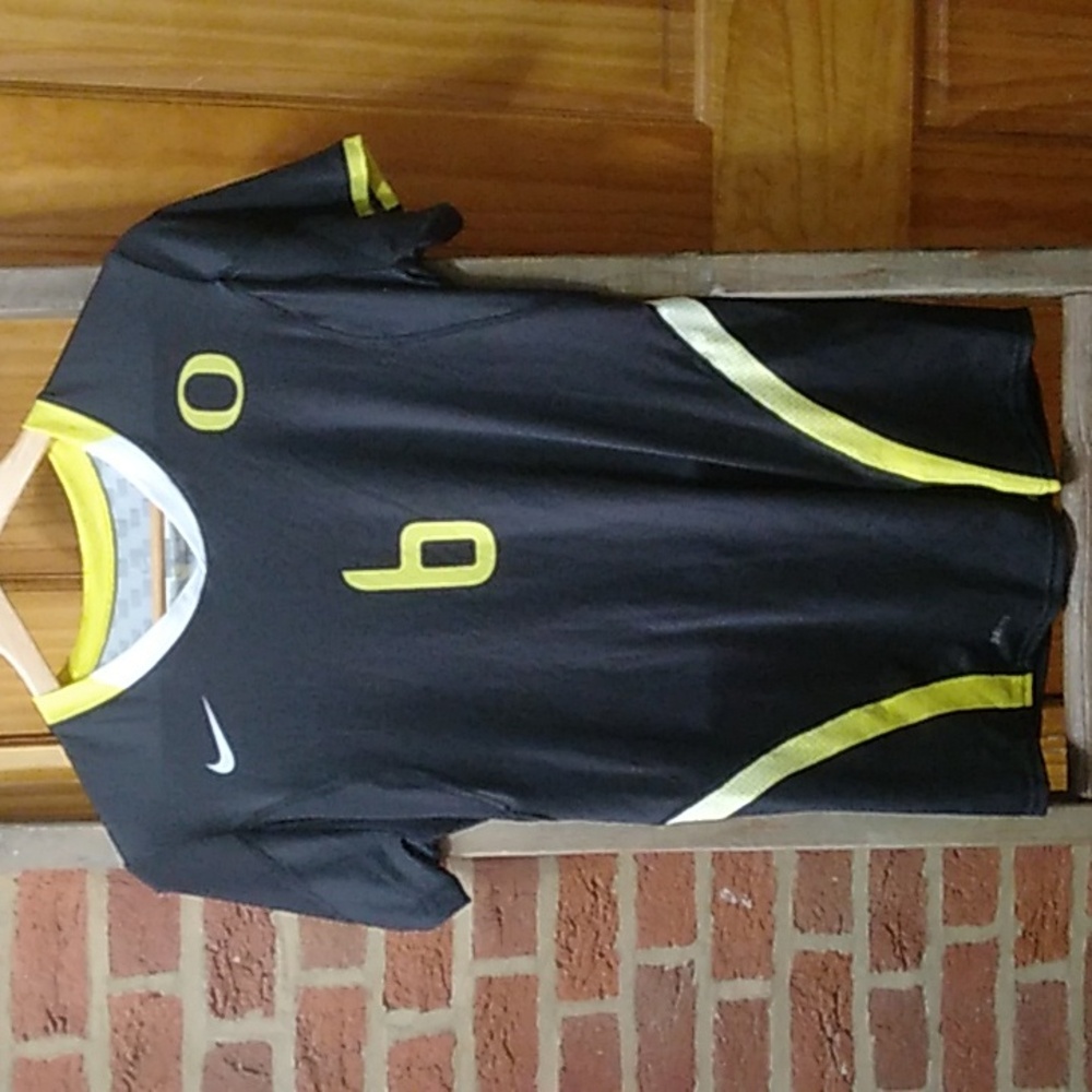 Nike Women’s Dri-Fit Orogen Ducks Volleyball Shirt